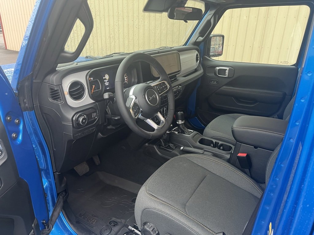 New 2025 Jeep Wrangler Sahara image 10