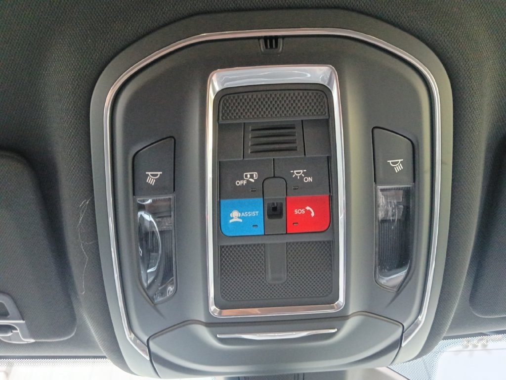 New 2026 Jeep Grand Cherokee L Laredo RWD image 7
