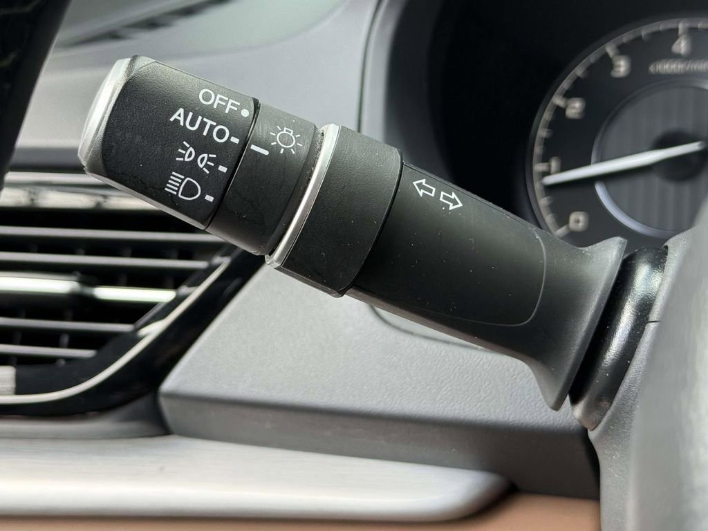 Used 2021 Acura RDX w/ Technology Package image 25