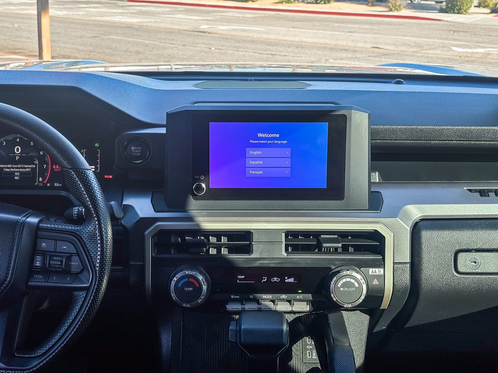 Used 2025 Toyota Tacoma SR5 AWD/4WD image 17