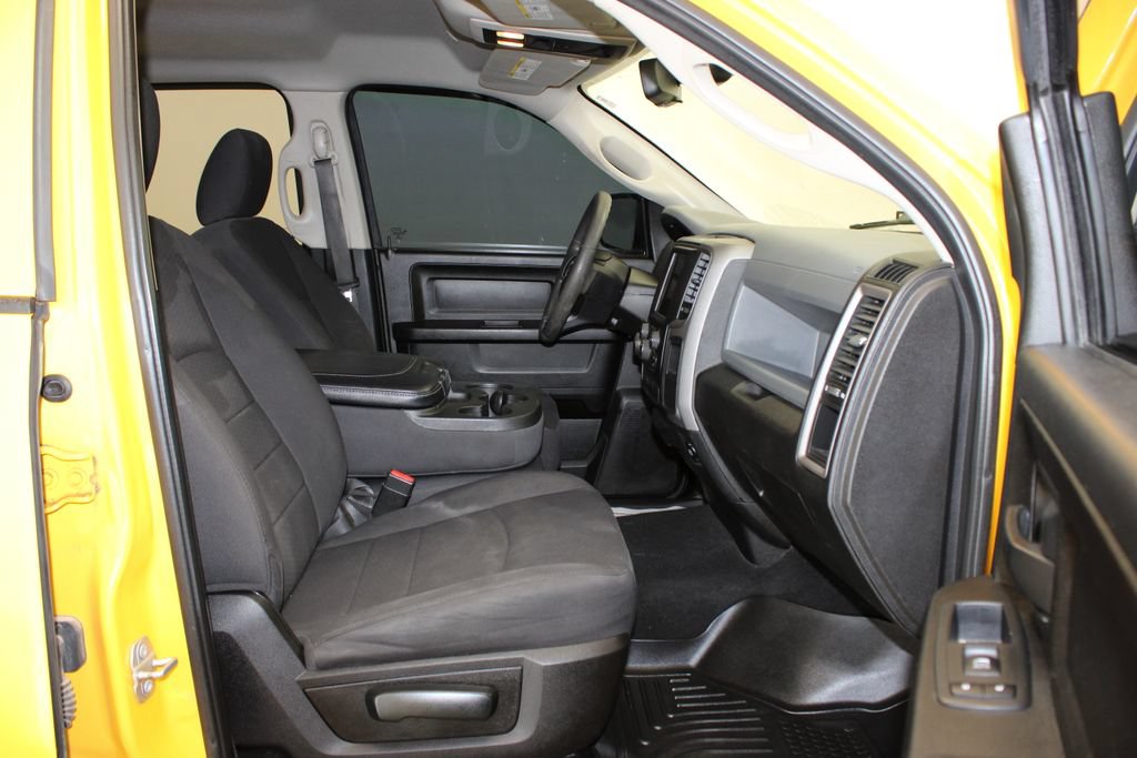 Used 2019 RAM 1500 Express w/ Wheel & Sound Group AWD/4WD image 9