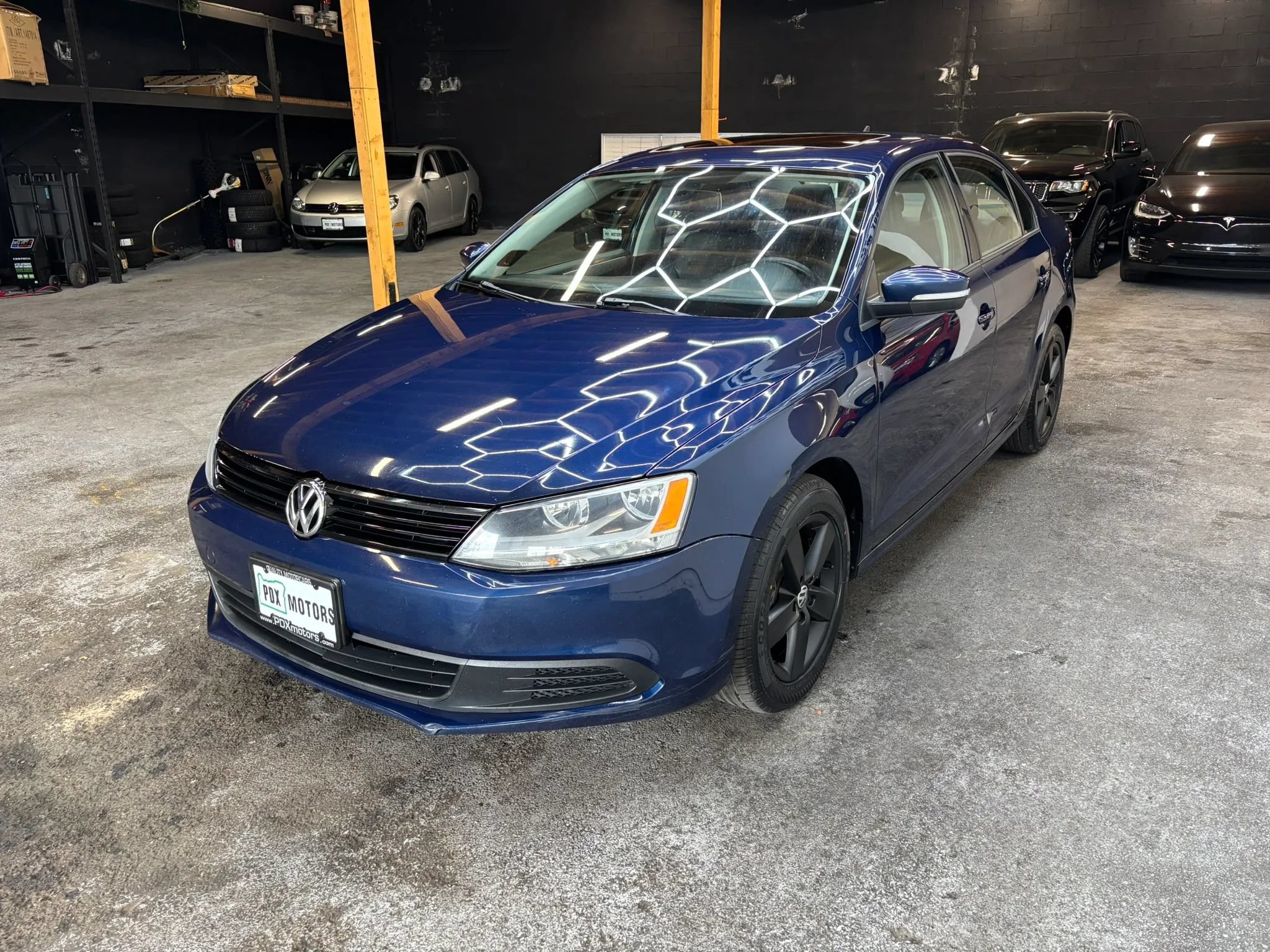 Used 2012 Volkswagen Jetta TDI FWD image 4