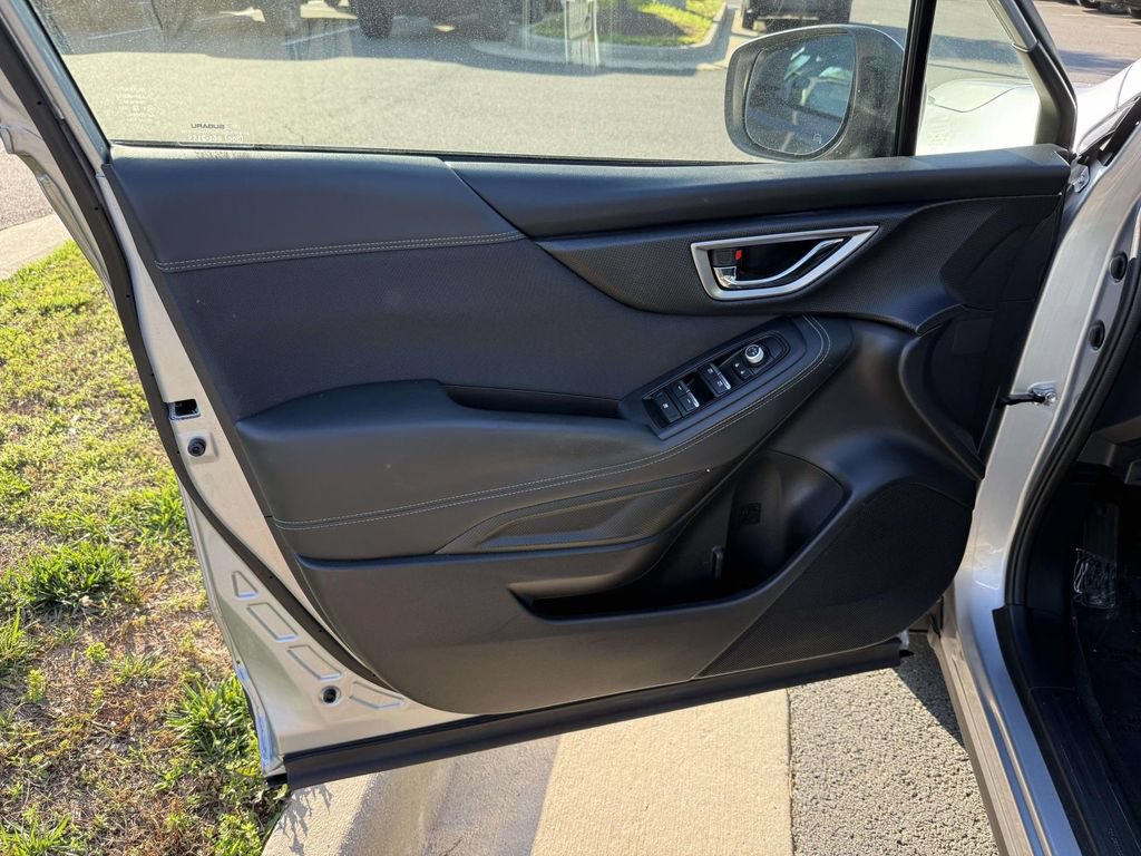 Used 2019 Subaru Forester Premium AWD/4WD image 31