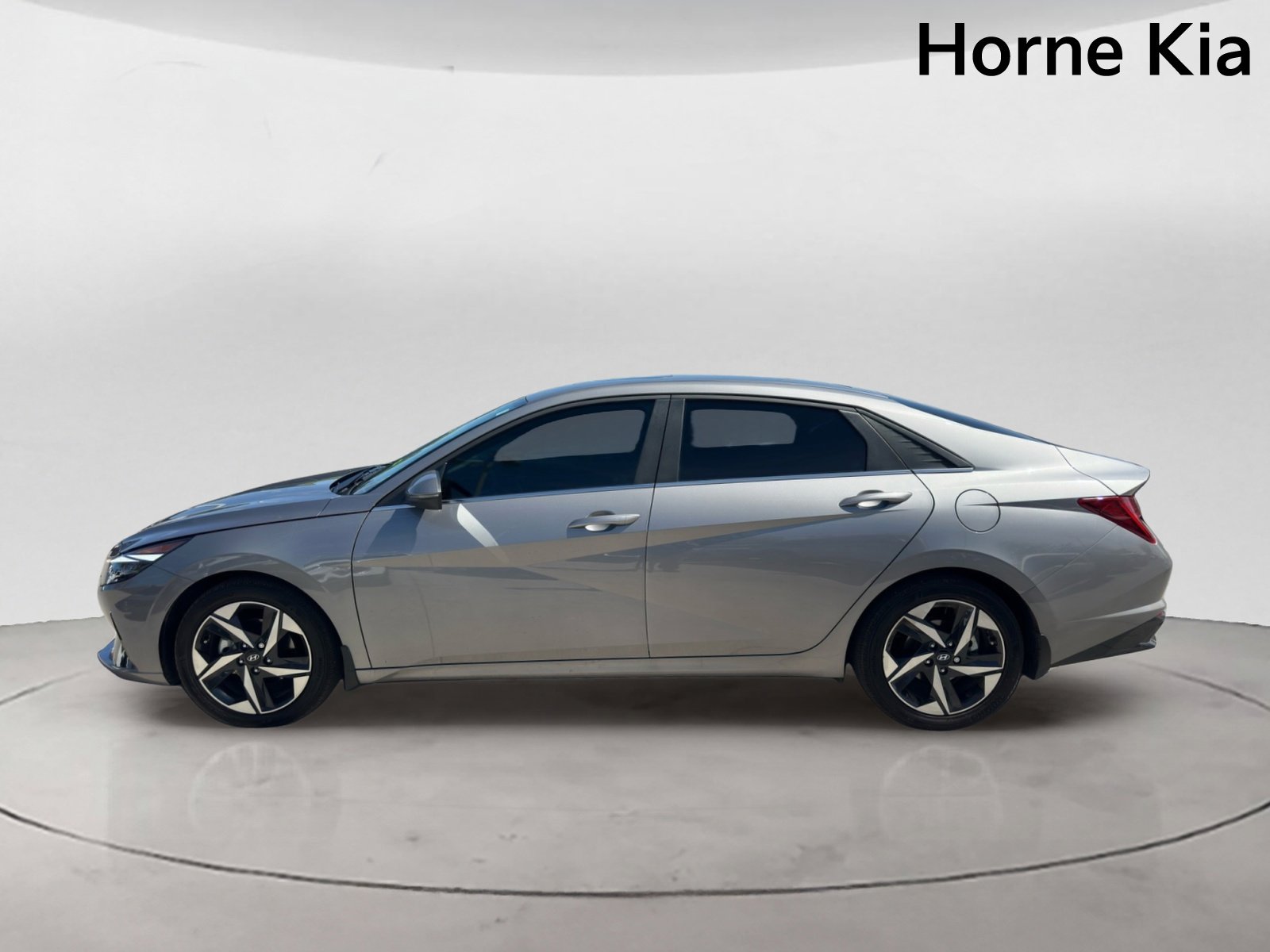 Used 2023 Hyundai Elantra Limited FWD image 6