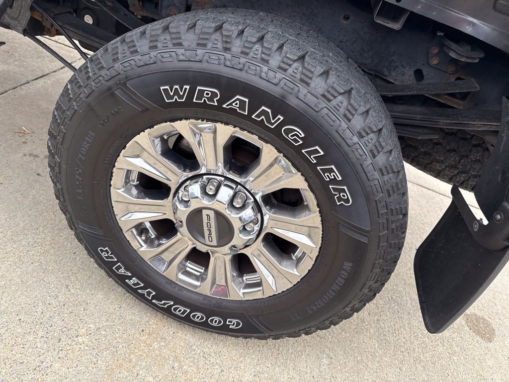 Used 2019 Ford F250 XLT w/ XLT Premium Package AWD/4WD image 7