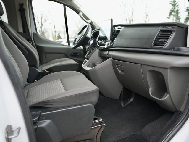 Used 2023 Ford Transit 350 XLT image 8