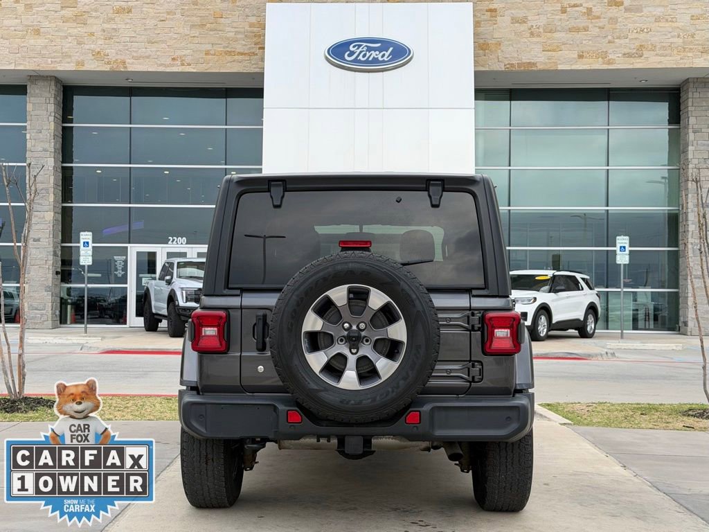 Used 2018 Jeep Wrangler Unlimited Sahara w/ Dual Top Group image 23