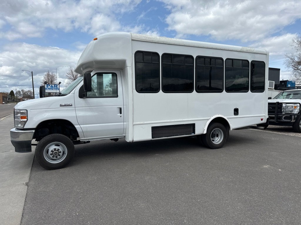 Used 2021 Ford E-350 and Econoline 350 Super Duty w/ Shuttle Bus Prep Package image 1