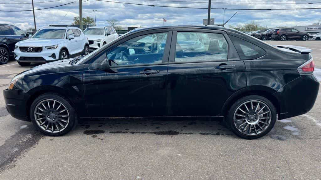 Used 2010 Ford Focus SES FWD image 7