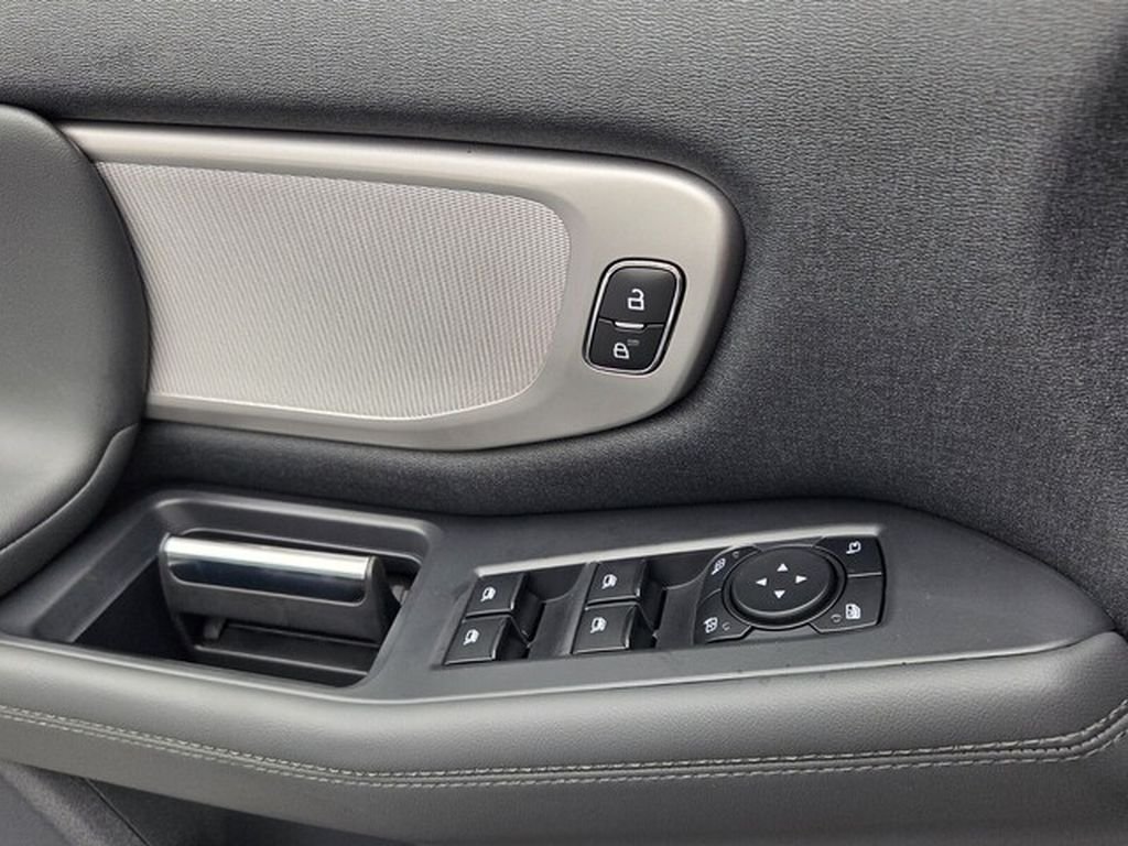 New 2027 Ford Expedition Active RWD image 32
