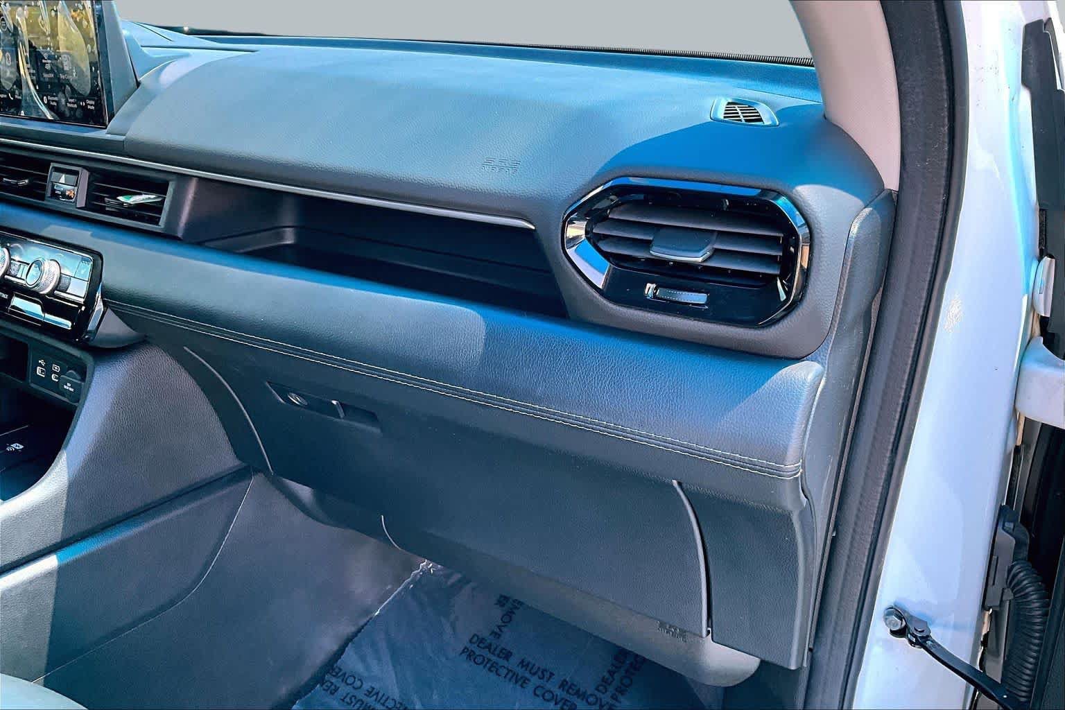 Used 2024 Honda Pilot Touring image 18
