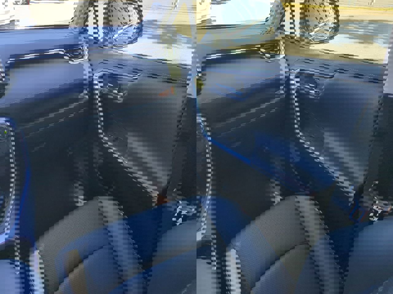 Used 2020 Toyota RAV4 Limited image 15