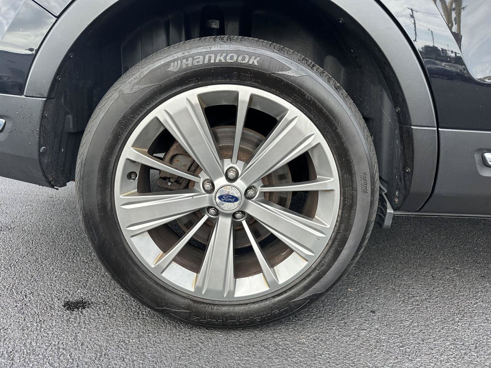 Used 2018 Ford Explorer Limited AWD/4WD image 16