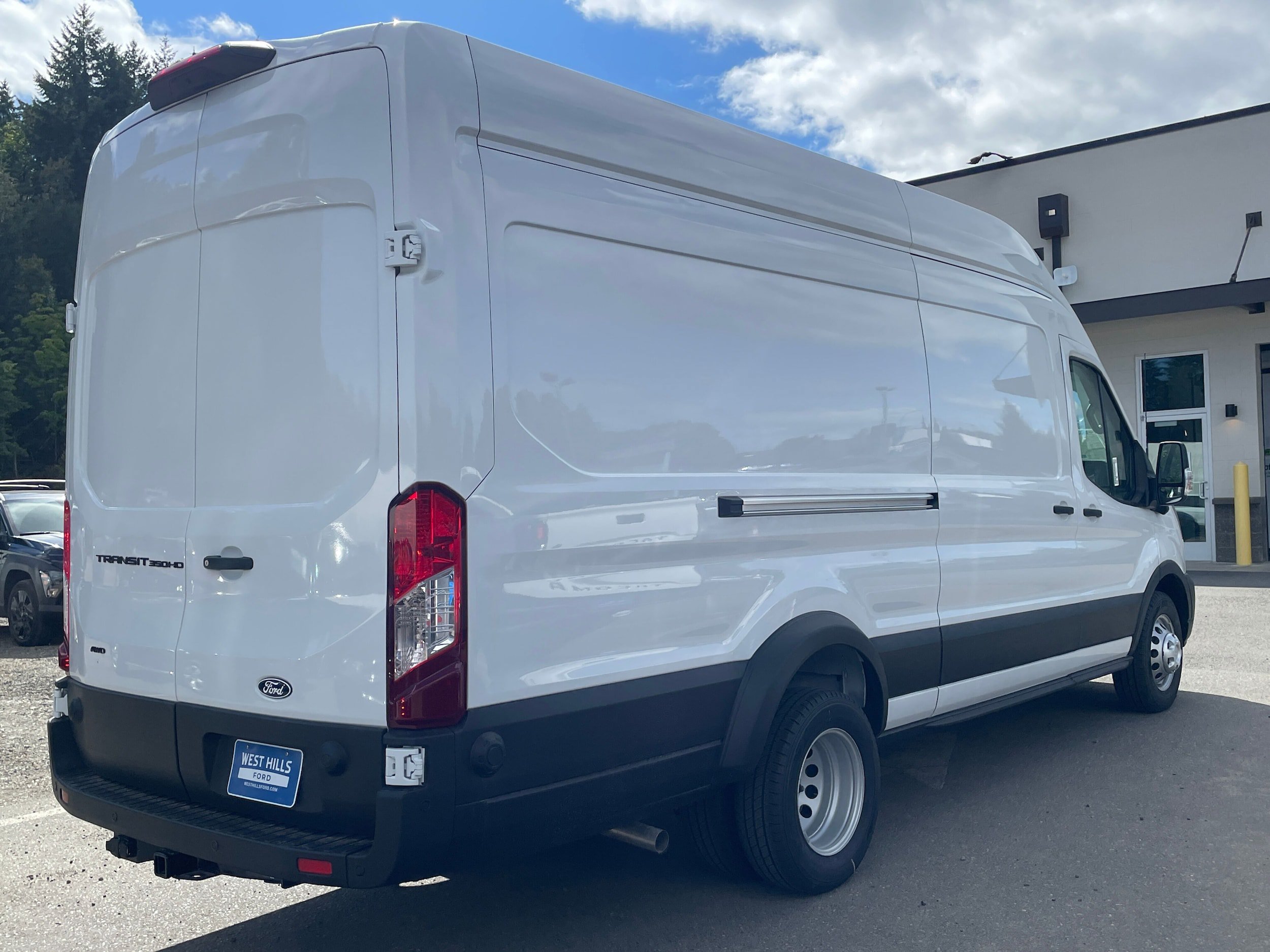 New 2026 Ford Transit 350 148 High Roof DRW AWD image 9