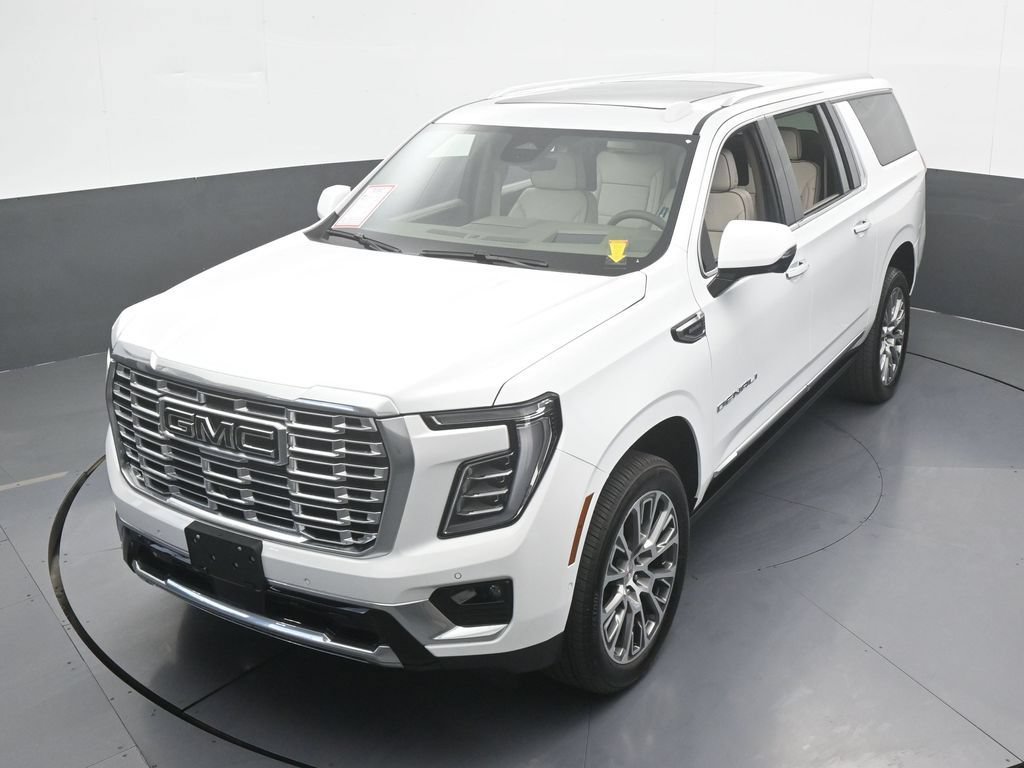 Used 2026 GMC Yukon XL Denali w/ Denali Reserve Package AWD/4WD image 59