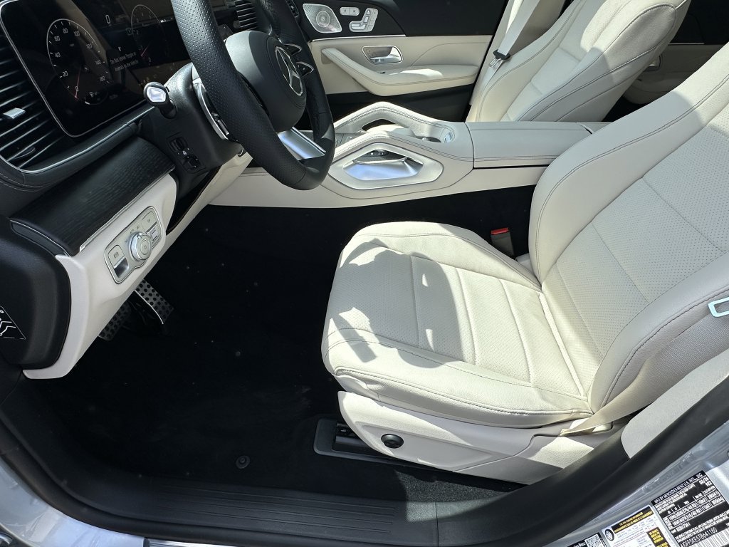 New 2026 Mercedes-Benz GLS 450 4MATIC image 10