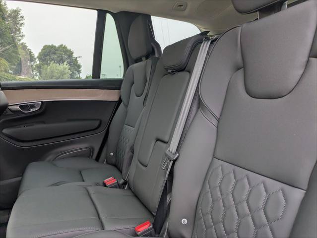New 2026 Volvo XC90 T8 Plus w/ Protection Package AWD/4WD image 12