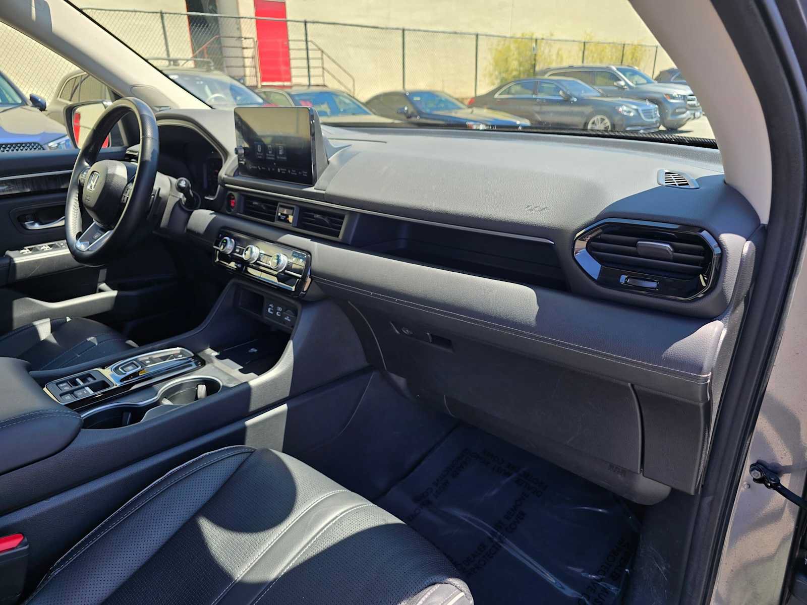 Used 2023 Honda Pilot Elite image 10