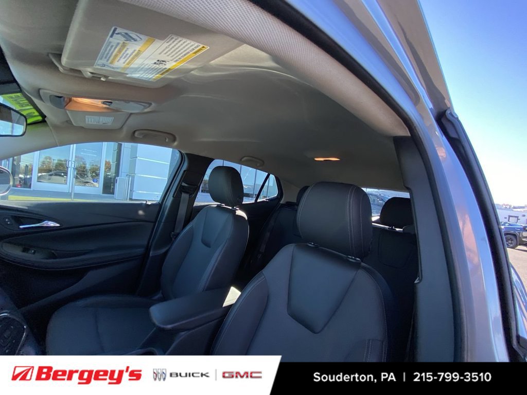Used 2023 Buick Encore GX Preferred w/ Cold Weather Comfort Package AWD/4WD image 20
