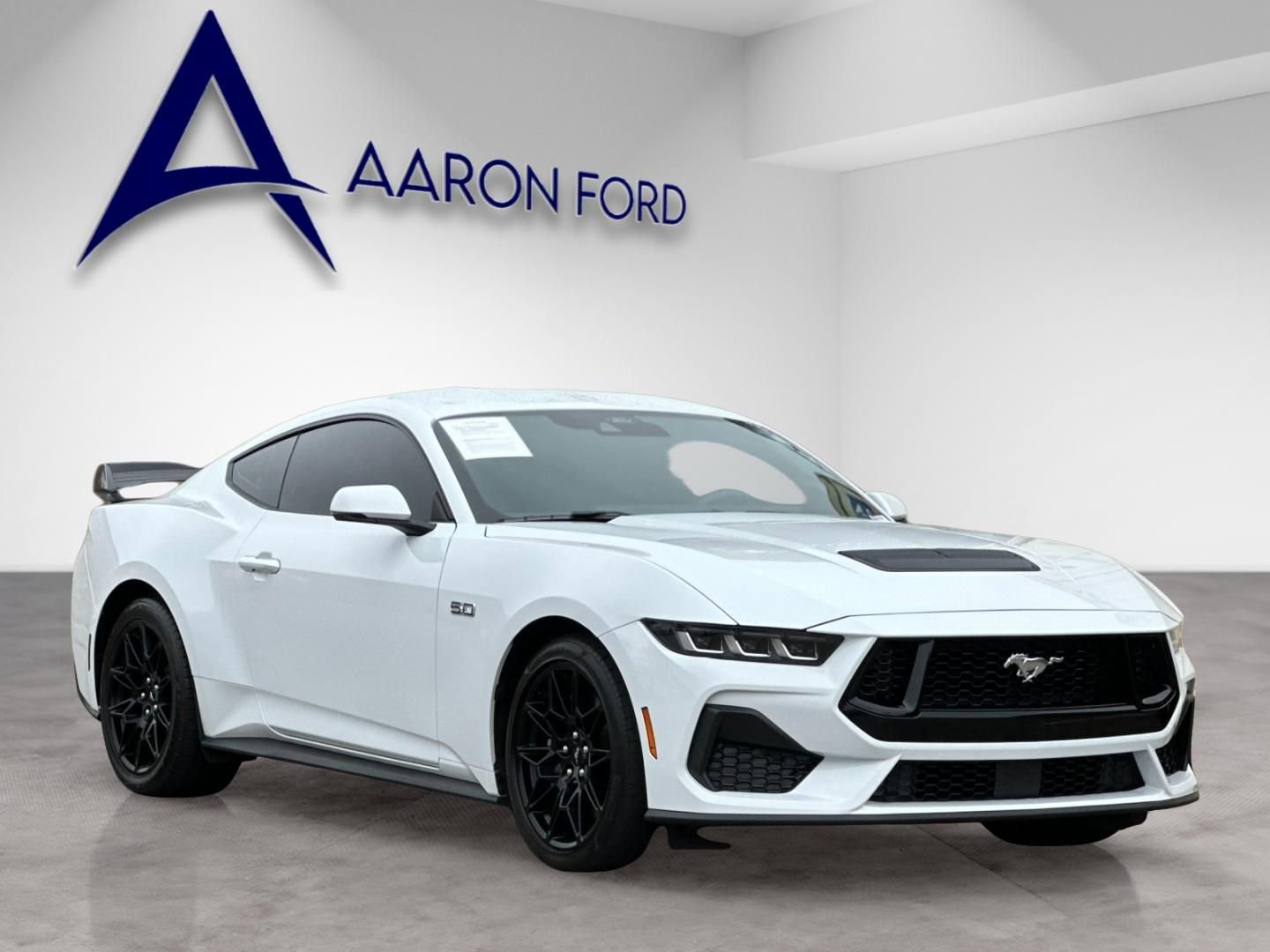 Used 2024 Ford Mustang GT Premium image 7