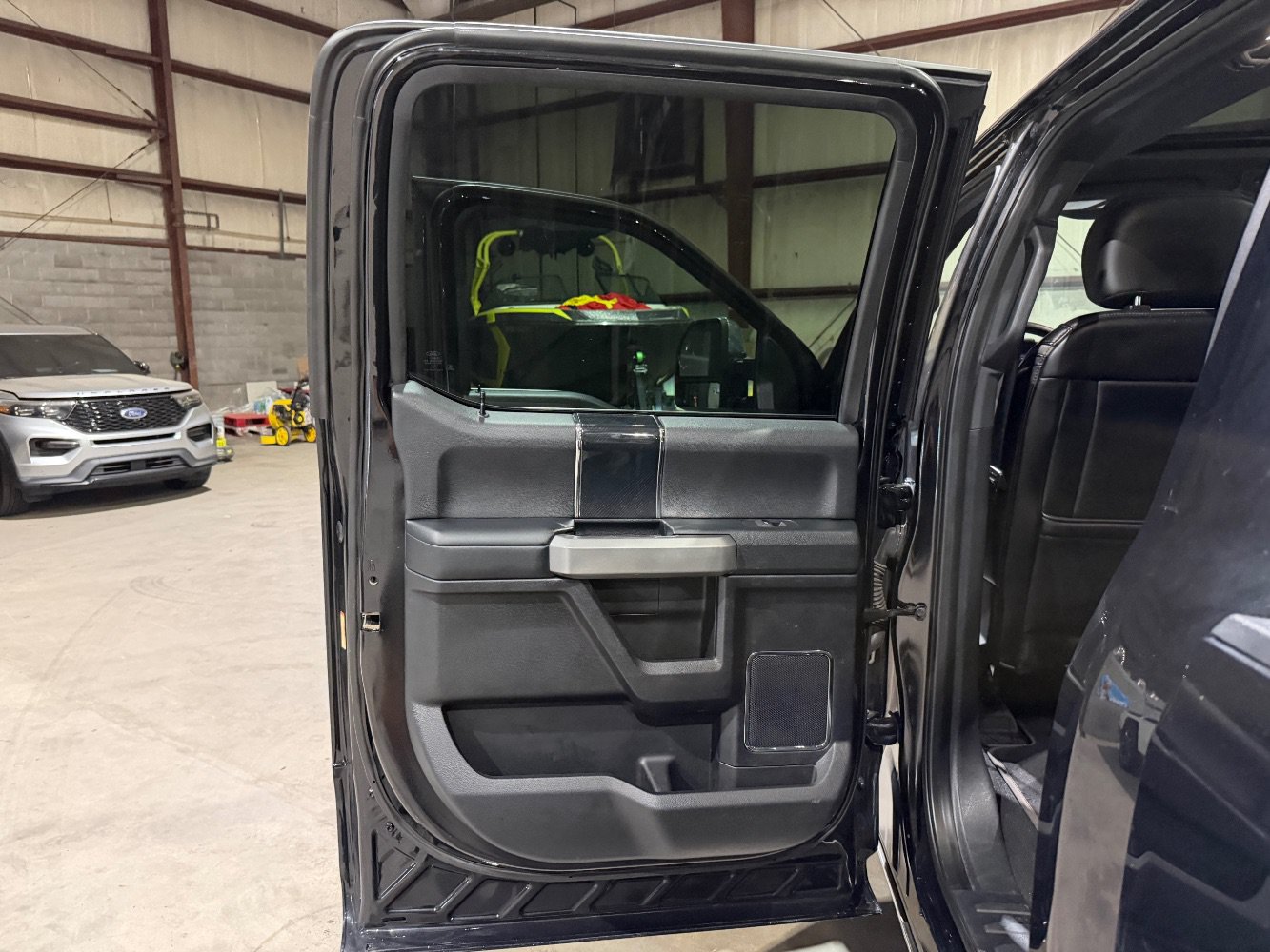 Used 2020 Ford F350 Platinum AWD/4WD image 15