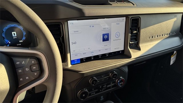 New 2025 Ford Bronco 4-Door image 29
