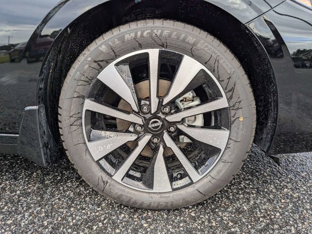 New 2025 Nissan Sentra SV w/ SV Premium Package image 12