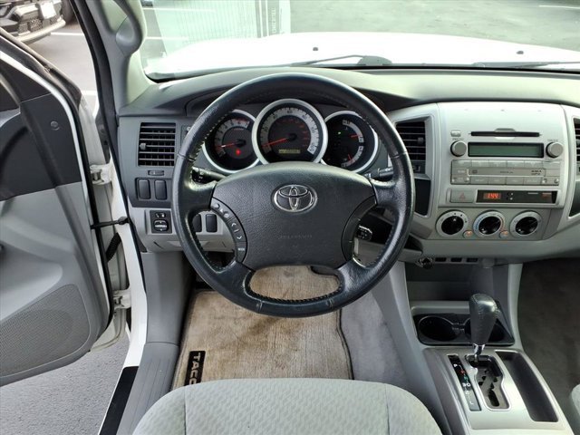 Used 2011 Toyota Tacoma 2WD Access Cab image 7
