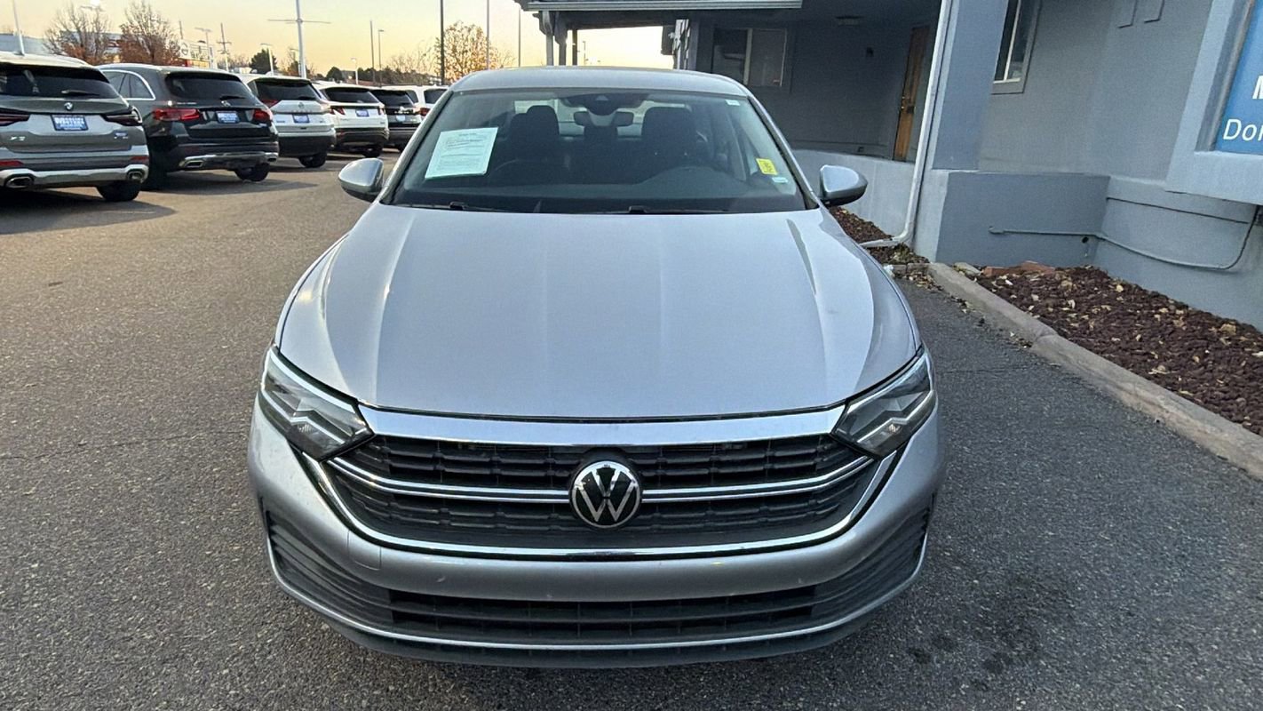 Used 2024 Volkswagen Jetta S image 2