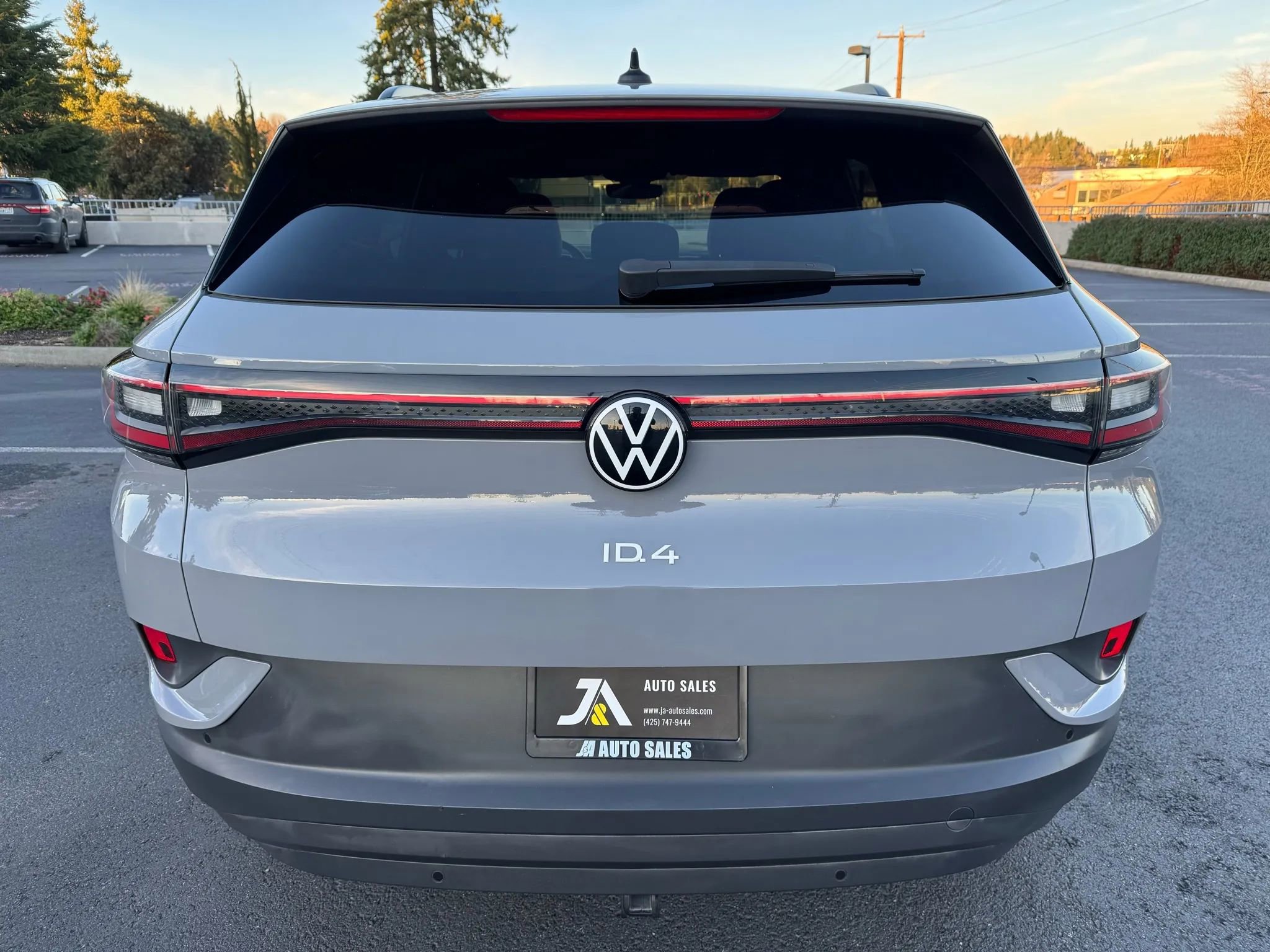 Used 2021 Volkswagen ID.4 Pro AWD/4WD image 9