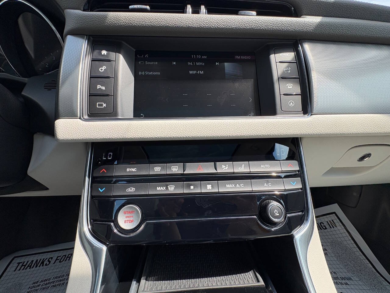 Used 2016 Jaguar XF Prestige AWD/4WD image 19