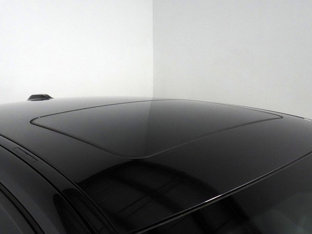 Used 2025 BMW i5 eDrive40i w/ M Sport Package image 4