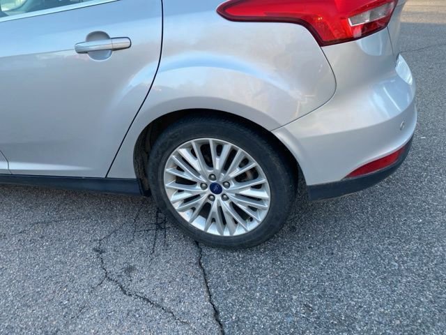 Used 2018 Ford Focus Titanium image 18