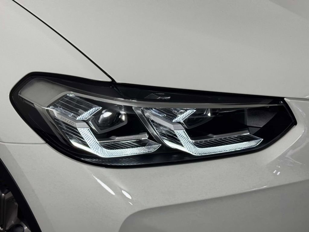 Used 2023 BMW X3 xDrive30i w/ Premium Package AWD/4WD image 15
