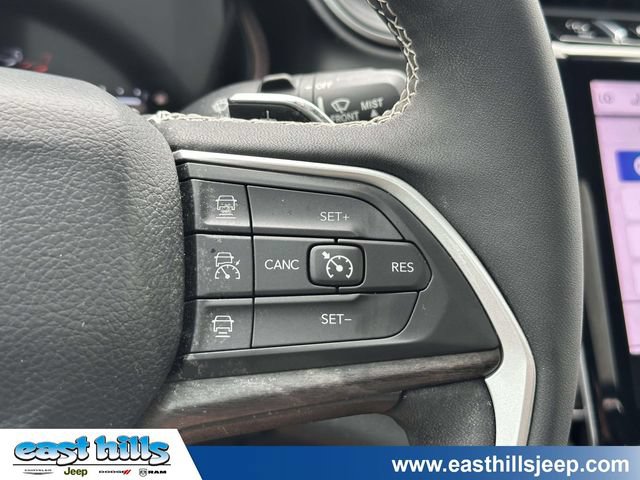 Used 2023 Jeep Grand Cherokee Limited AWD/4WD image 27