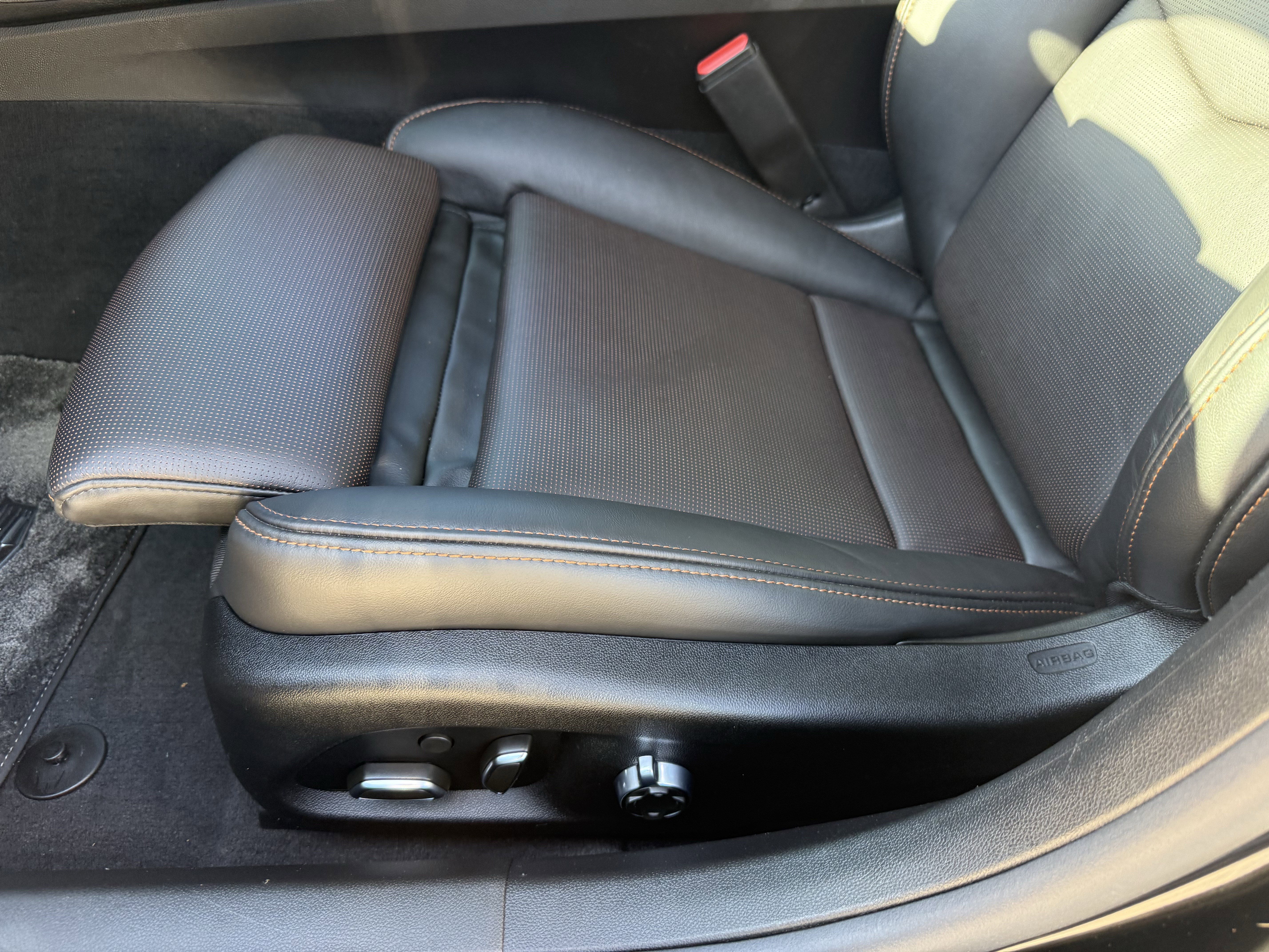 Used 2025 Cadillac CT5 V image 30