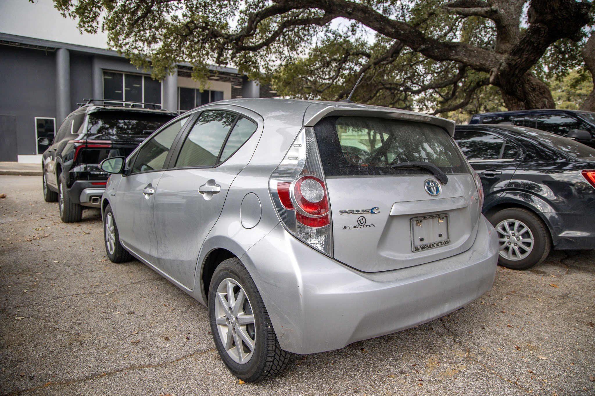 Used 2014 Toyota Prius C Four image 9