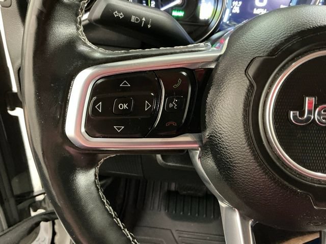 Used 2022 Jeep Wrangler Unlimited Sahara w/ Cold Weather Group AWD/4WD image 29