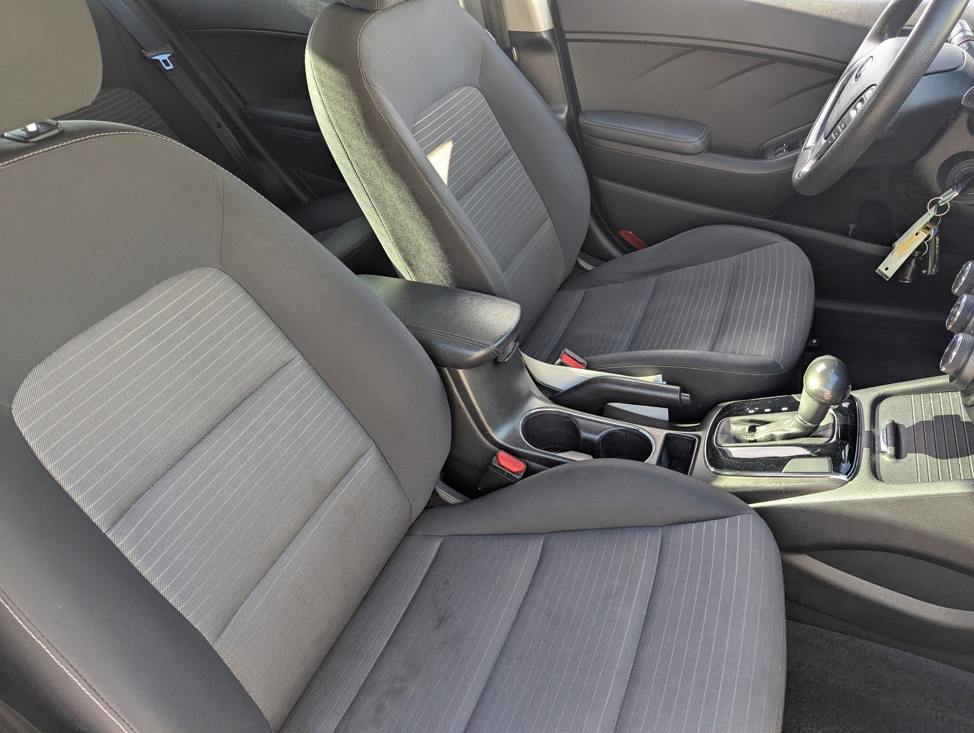 Used 2017 Kia Forte LX w/ LX Popular Package image 8