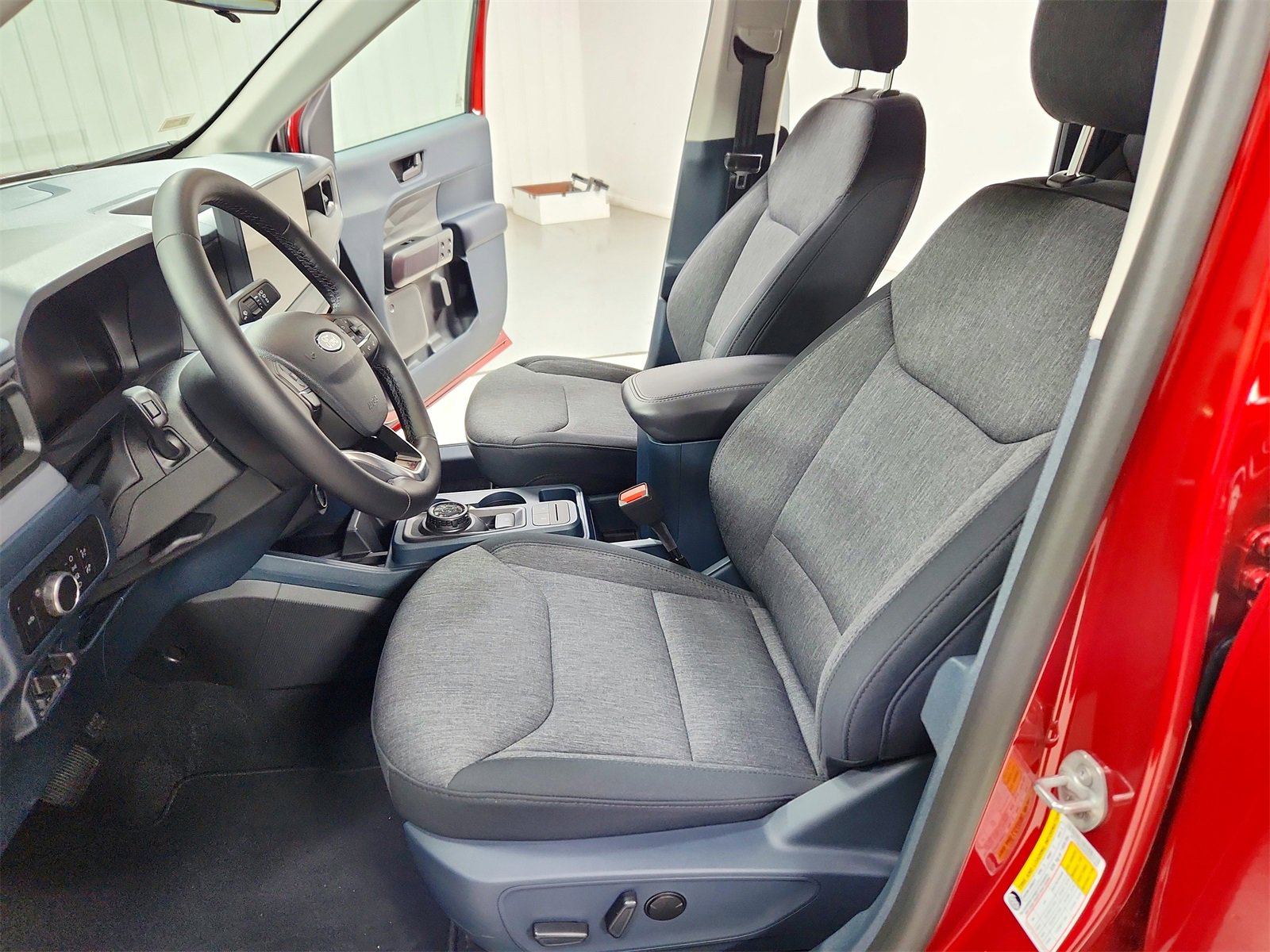 New 2025 Ford Maverick XLT w/ XLT Luxury Package image 19