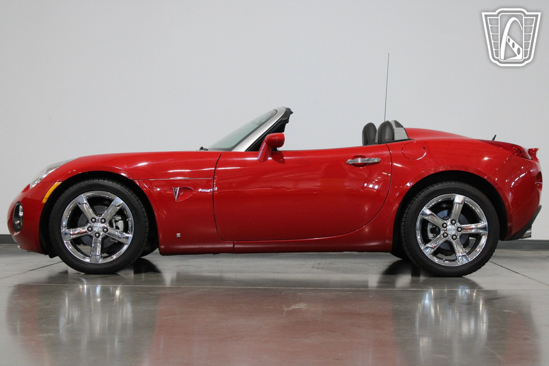 Used 2008 Pontiac Solstice GXP w/ Premium Package image 28