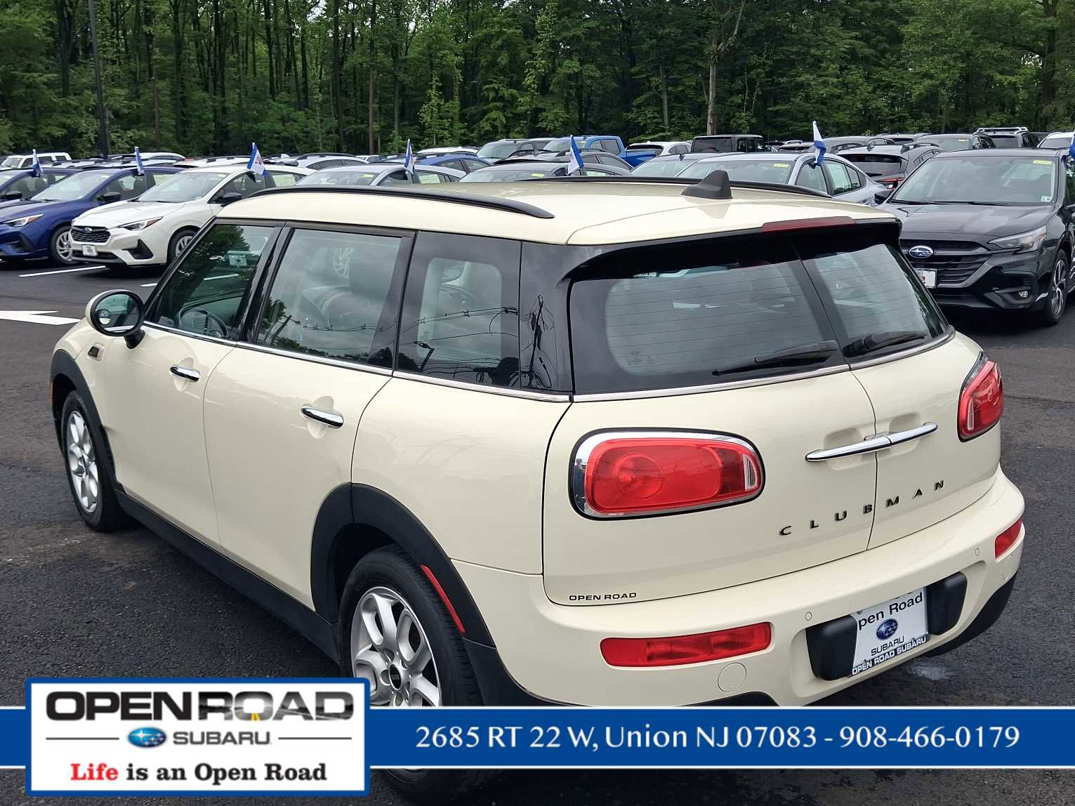 Used 2019 MINI Cooper Clubman ALL4 AWD/4WD image 9