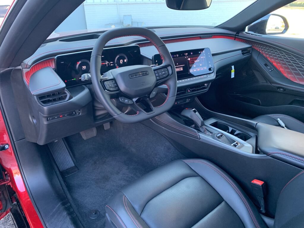 Used 2024 Dodge Charger Daytona R/T w/ Plus Group AWD/4WD image 18