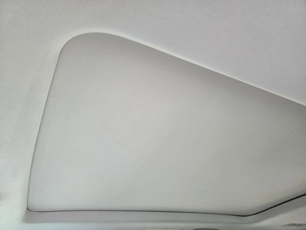 Used 2022 Cadillac XT6 Premium Luxury w/ Technology Package image 9