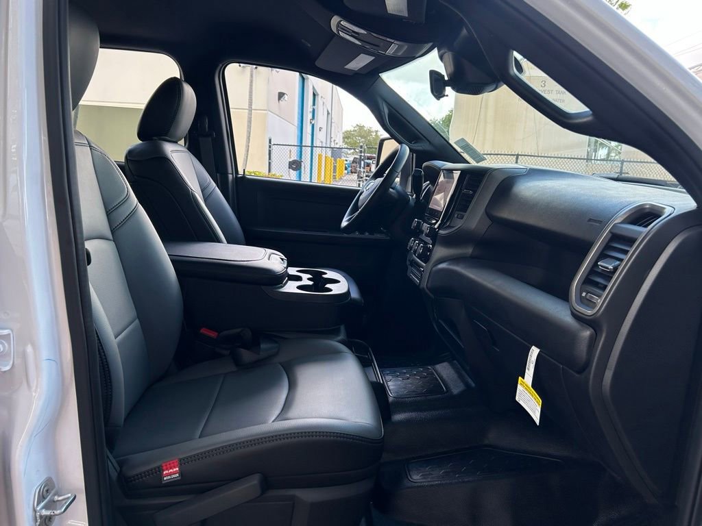 New 2025 RAM 5500 Tradesman image 33