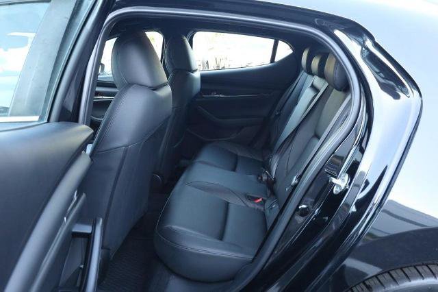 Used 2022 MAZDA MAZDA3 s FWD image 19
