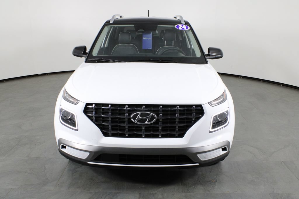 Certified 2024 Hyundai Venue Limited FWD image 14