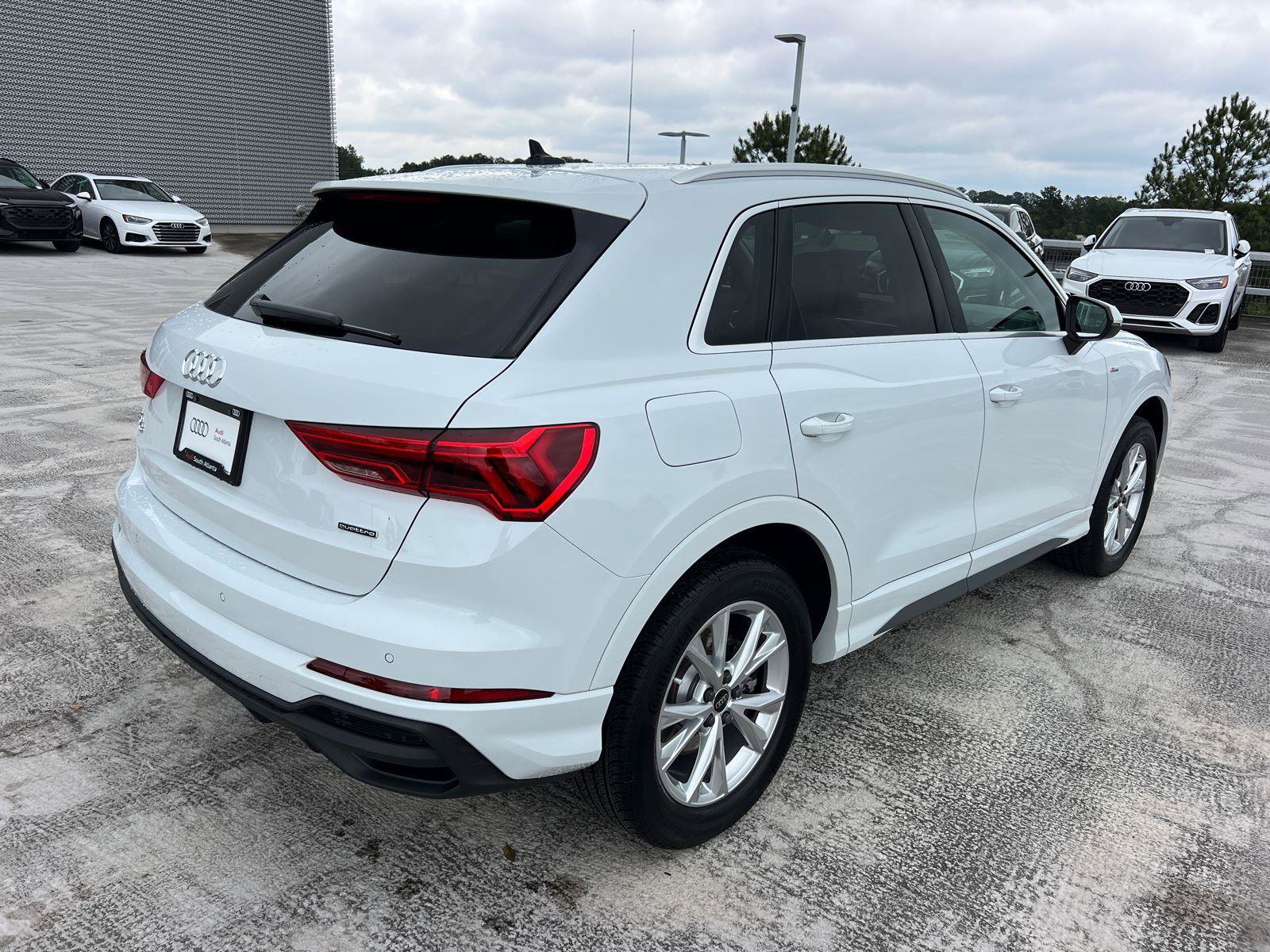 Used 2025 Audi Q3 2.0T Premium Plus w/ Premium Plus Package AWD/4WD image 5