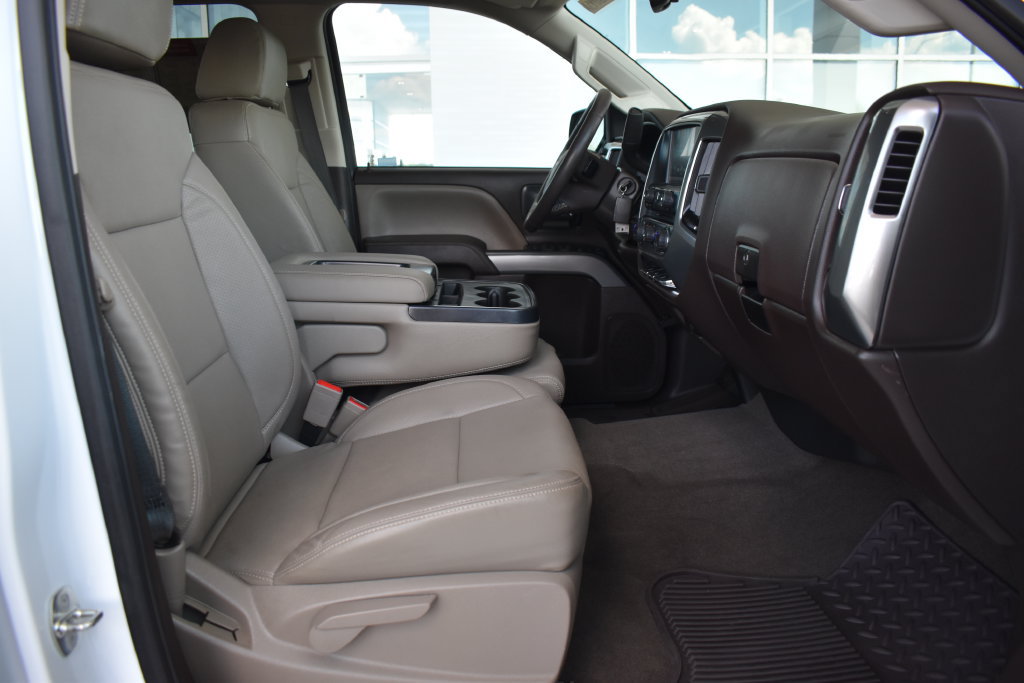 Used 2017 Chevrolet Silverado 1500 LT w/ All Star Edition AWD/4WD image 5