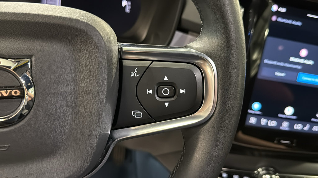 Certified 2023 Volvo C40 P8 Recharge Ultimate AWD/4WD image 13
